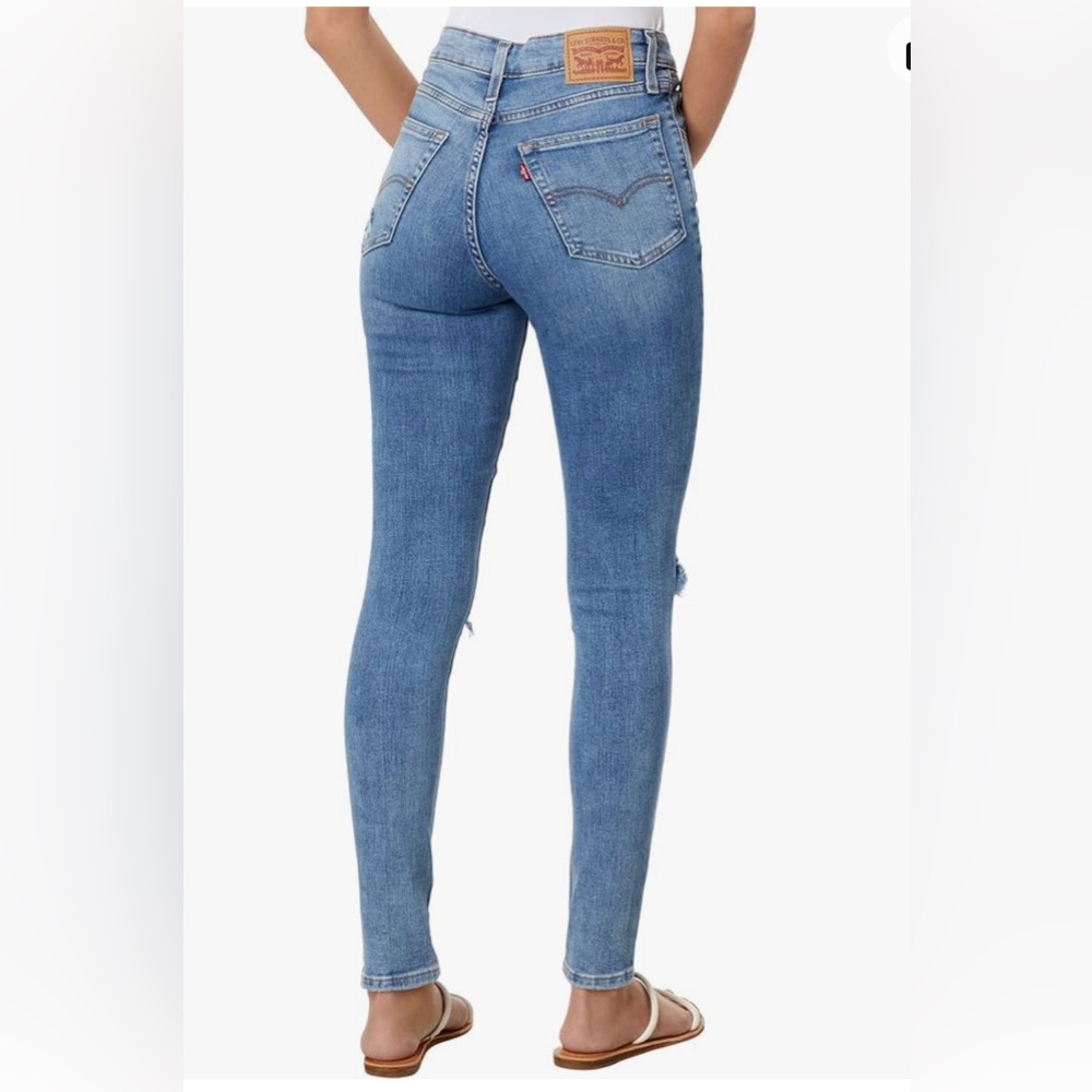 NWT🔖•Levi’s 721 High Rise Jeans, distressed knee size 8 short, 29x30